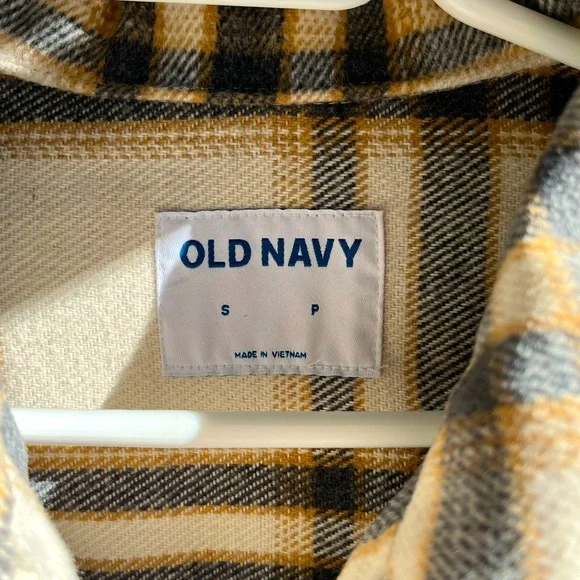Old Navy Shacket. - Picture 3 of 5
